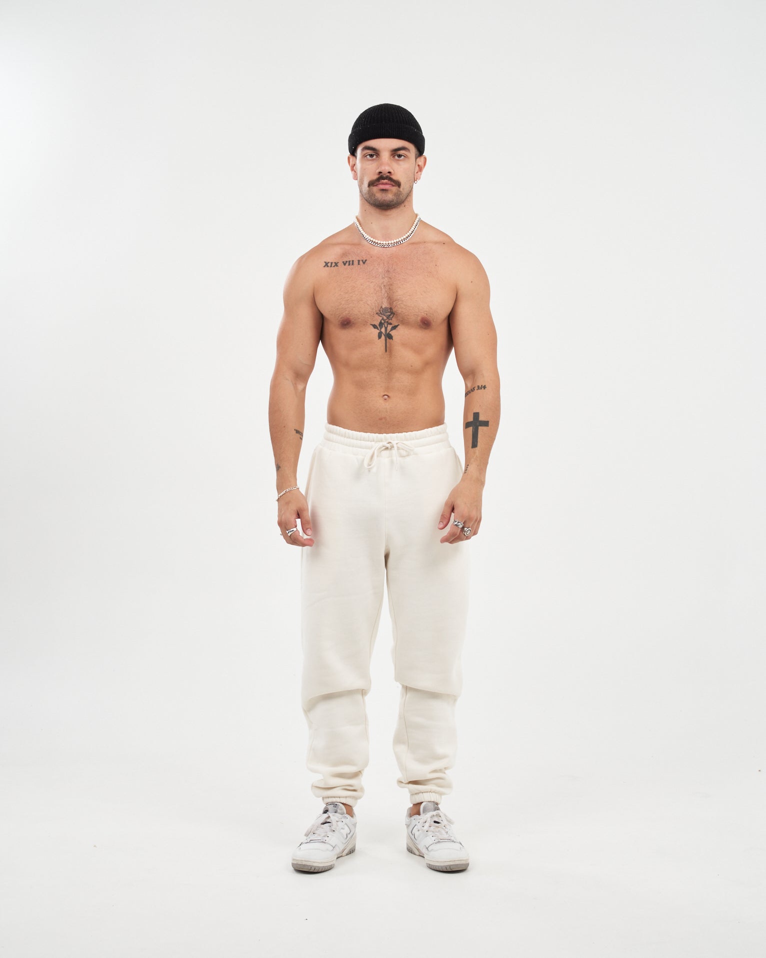College Winter Joggers - Cream