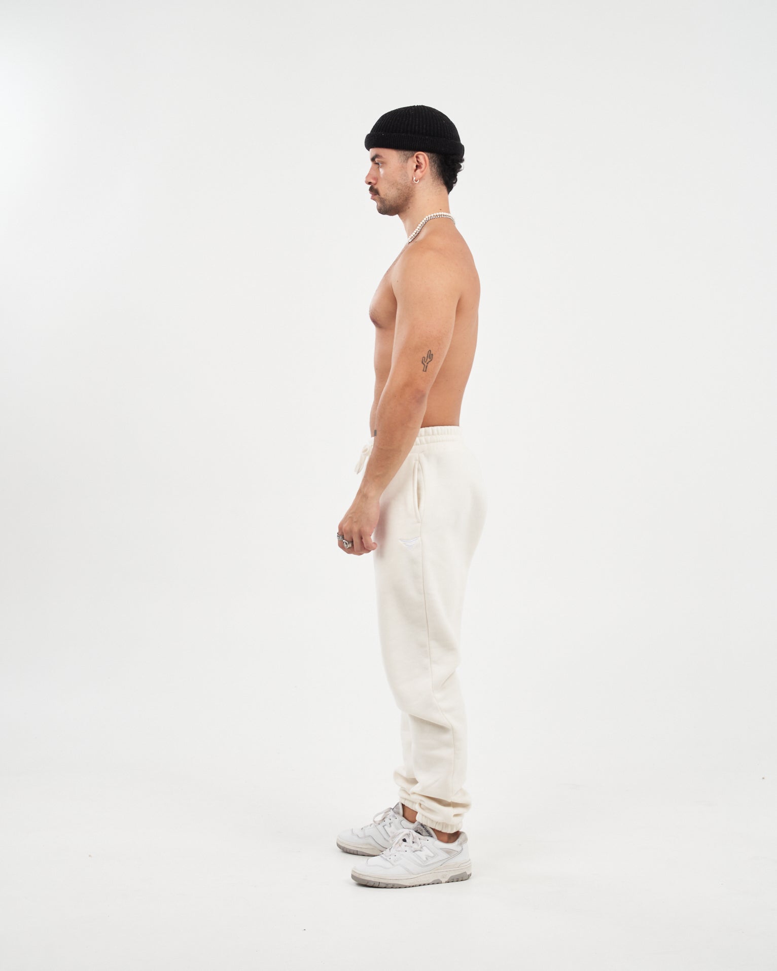 College Winter Joggers - Cream
