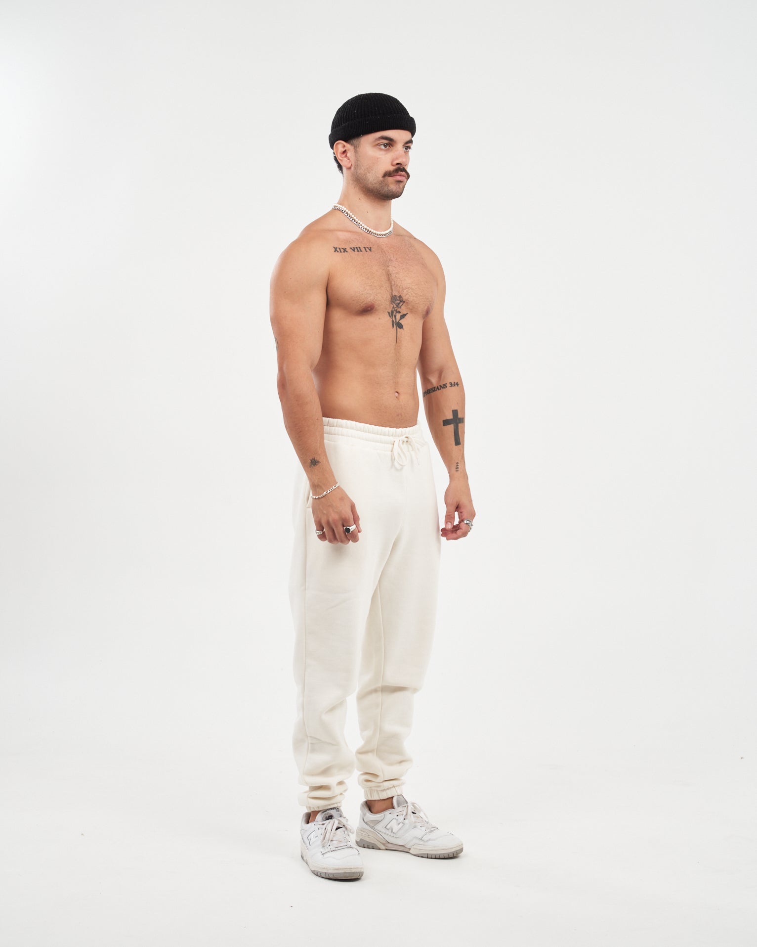 College Winter Joggers - Cream